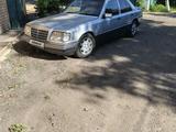 Mercedes-Benz E 220 1994 года за 1 100 000 тг. в Астана