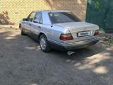 Mercedes-Benz E 220 1994 года за 1 100 000 тг. в Астана – фото 3