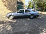 Mercedes-Benz E 220 1994 года за 1 100 000 тг. в Астана – фото 4