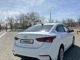 Hyundai Solaris 2018 года за 7 250 000 тг. в Байконыр – фото 5