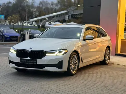 BMW 530 2021 года за 24 000 000 тг. в Алматы