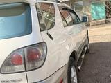 Lexus RX 300 2001 годаfor4 800 000 тг. в Караганда – фото 2