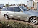 Mercedes-Benz E 200 2001 года за 3 000 000 тг. в Кокшетау – фото 2