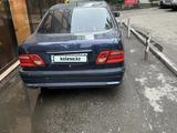 Mercedes-Benz E 320 2000 года за 2 800 000 тг. в Алматы – фото 2