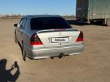 Mercedes-Benz C 180 1998 года за 3 000 000 тг. в Караганда – фото 3