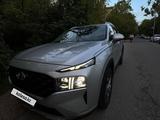 Hyundai Santa Fe 2022 года за 17 500 000 тг. в Алматы
