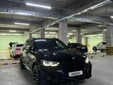 BMW X5 M 2022 года за 59 500 000 тг. в Алматы