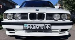 Бампер БМВ Е34 М-тех новый BMW E34 Бампер M-Tech за 35 000 тг. в Алматы – фото 3