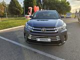 Toyota Highlander 2018 года за 20 000 000 тг. в Тараз – фото 2