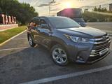 Toyota Highlander 2018 года за 20 000 000 тг. в Тараз – фото 3