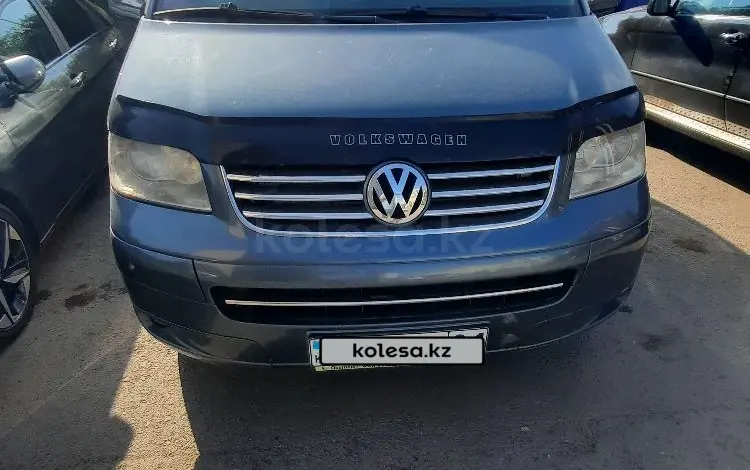 Volkswagen Multivan 2003 года за 7 500 000 тг. в Астана