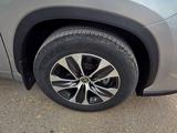 Toyota Highlander 2022 годаүшін22 900 000 тг. в Алматы – фото 5
