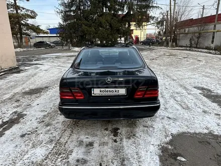 Mercedes-Benz E 280 2001 года за 5 000 000 тг. в Алматы – фото 10