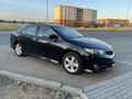 Toyota Camry 2014 года за 6 100 000 тг. в Актобе – фото 2