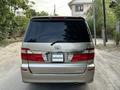 Toyota Alphard 2004 годаfor7 500 000 тг. в Алматы – фото 4