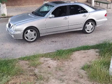 Mercedes-Benz E 320 2001 года за 4 200 000 тг. в Шымкент