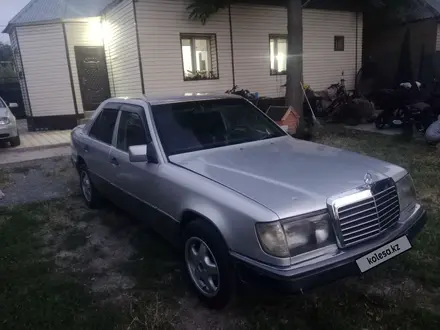 Mercedes-Benz E 230 1991 года за 1 100 000 тг. в Шымкент – фото 3