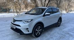 Toyota RAV4 2016 годаүшін11 650 000 тг. в Караганда