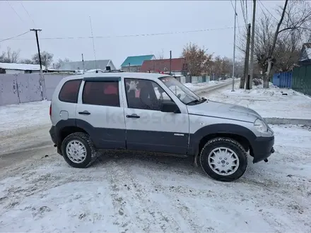 Chevrolet Niva 2012 года за 2 700 000 тг. в Актобе – фото 2