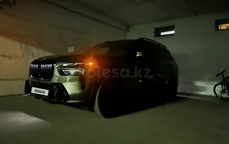 BMW X7 2022 года за 70 000 000 тг. в Астана