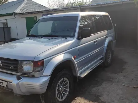 Mitsubishi Pajero 1998 года за 3 900 000 тг. в Астана – фото 2