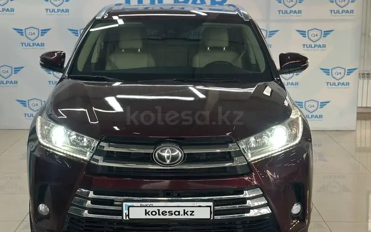 Toyota Highlander 2017 года за 18 000 000 тг. в Алматы