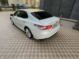 Toyota Camry 2019 года за 14 100 000 тг. в Шымкент – фото 4