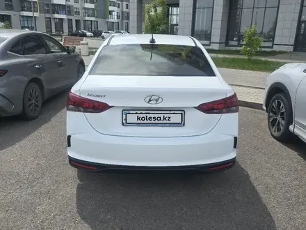 Hyundai Accent 2020 года за 6 000 000 тг. в Астана