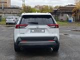 Toyota RAV4 2021 годаүшін13 400 000 тг. в Петропавловск – фото 5