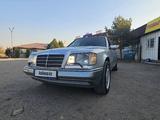 Mercedes-Benz E 220 1994 годаfor3 500 000 тг. в Алматы