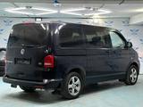 Volkswagen Caravelle 2014 года за 17 300 000 тг. в Астана – фото 2