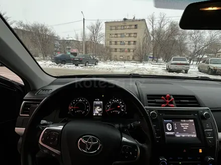 Toyota Camry 2016 года за 9 200 000 тг. в Уральск – фото 11