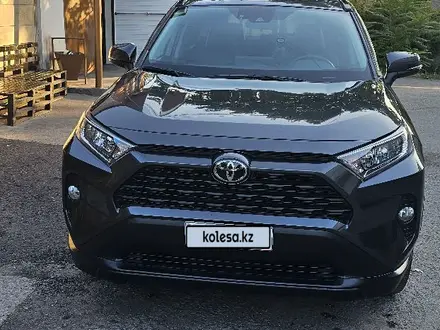 Toyota RAV4 2020 года за 14 500 000 тг. в Шымкент