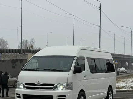 Toyota Hiace 2007 года за 10 000 000 тг. в Алматы
