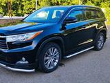 Toyota Highlander 2014 года за 15 900 000 тг. в Караганда