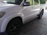 Toyota Hilux 2012 года за 11 500 000 тг. в Алматы