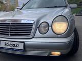 Mercedes-Benz E 200 1999 года за 3 500 000 тг. в Астана – фото 4