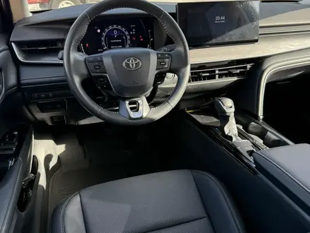 Toyota Camry 2024 года за 14 700 000 тг. в Кызылорда – фото 16