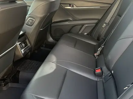 Toyota Camry 2024 года за 14 700 000 тг. в Кызылорда – фото 18