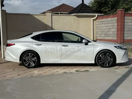 Toyota Camry 2024 года за 14 700 000 тг. в Кызылорда – фото 5