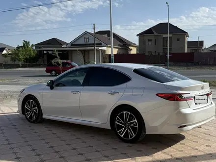 Toyota Camry 2024 года за 14 700 000 тг. в Кызылорда – фото 6