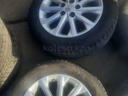 Идеальный состояние диски с резиной за 200 000 тг. в Алматы – фото 13