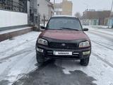 Toyota RAV4 1998 года за 3 000 000 тг. в Семей – фото 2