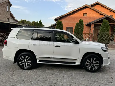 Toyota Land Cruiser 2016 года за 30 750 000 тг. в Алматы – фото 8