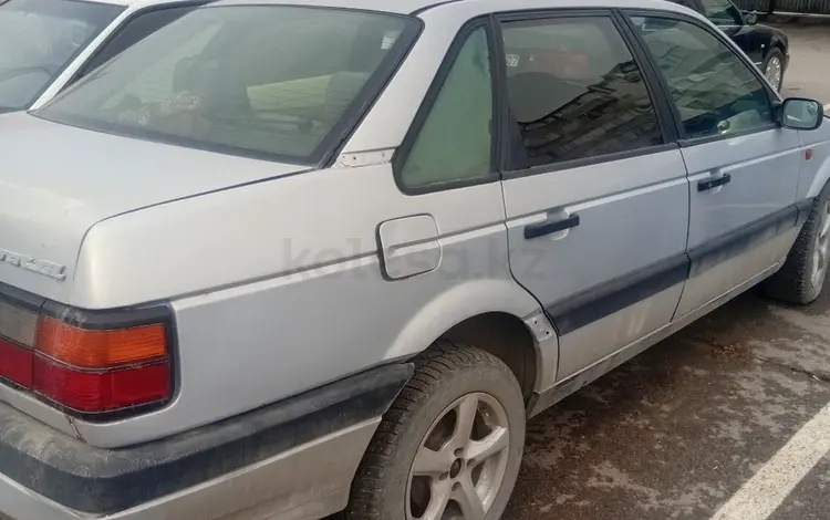 Volkswagen Passat 1992 года за 400 000 тг. в Алматы