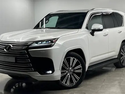 Lexus LX 600 Luxury 7S 2022 года за 70 000 000 тг. в Алматы