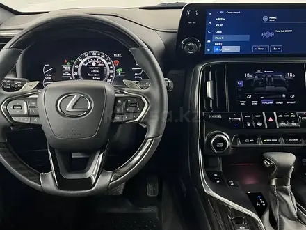 Lexus LX 600 Luxury 7S 2022 года за 70 000 000 тг. в Алматы – фото 11