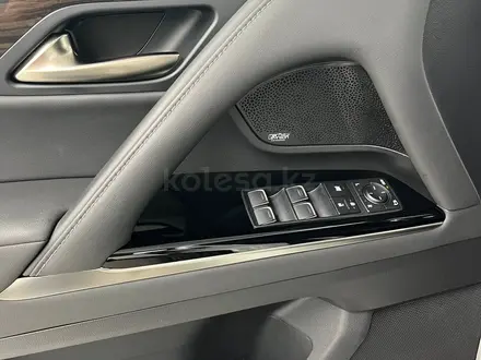 Lexus LX 600 Luxury 7S 2022 года за 70 000 000 тг. в Алматы – фото 16