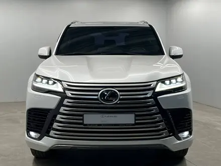 Lexus LX 600 Luxury 7S 2022 года за 70 000 000 тг. в Алматы – фото 2