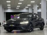 Hyundai Elantra 2022 года за 9 890 000 тг. в Шымкент